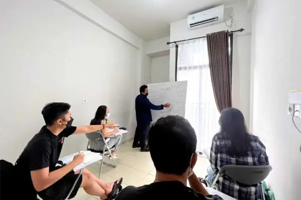 suasana belajar saat bimbel